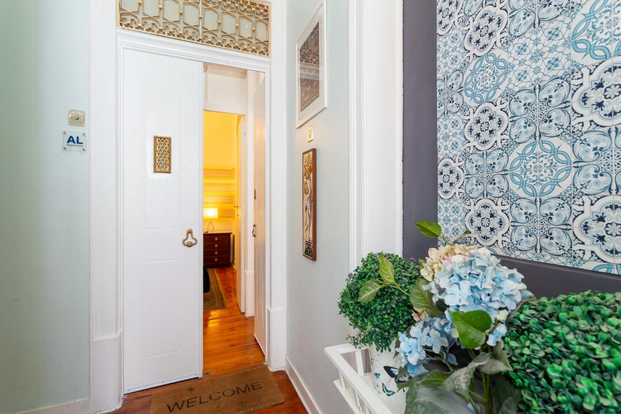 Vintage & Modern Apartment
