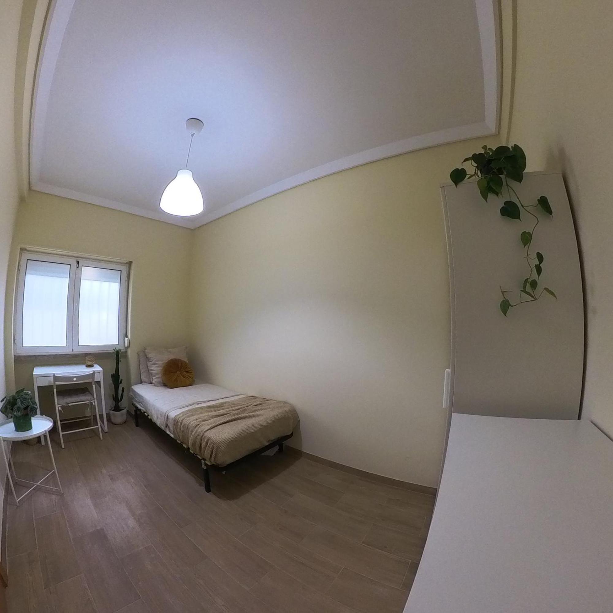 Key Hub - 1-5 Homestay Lisbon