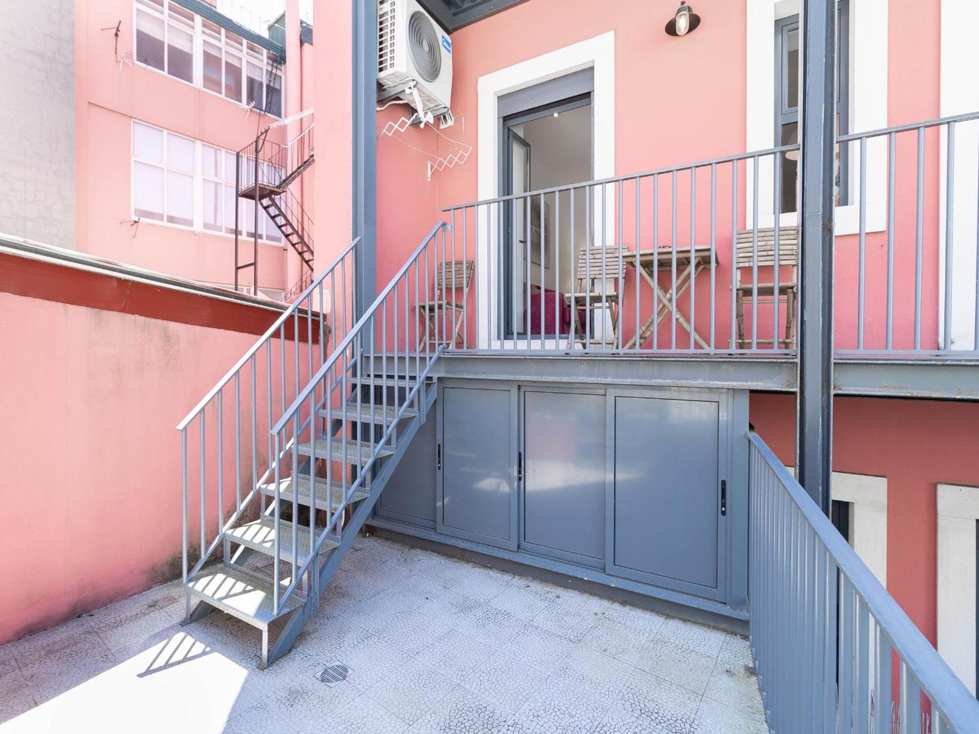 Akicity Alameda Rust Apartment *