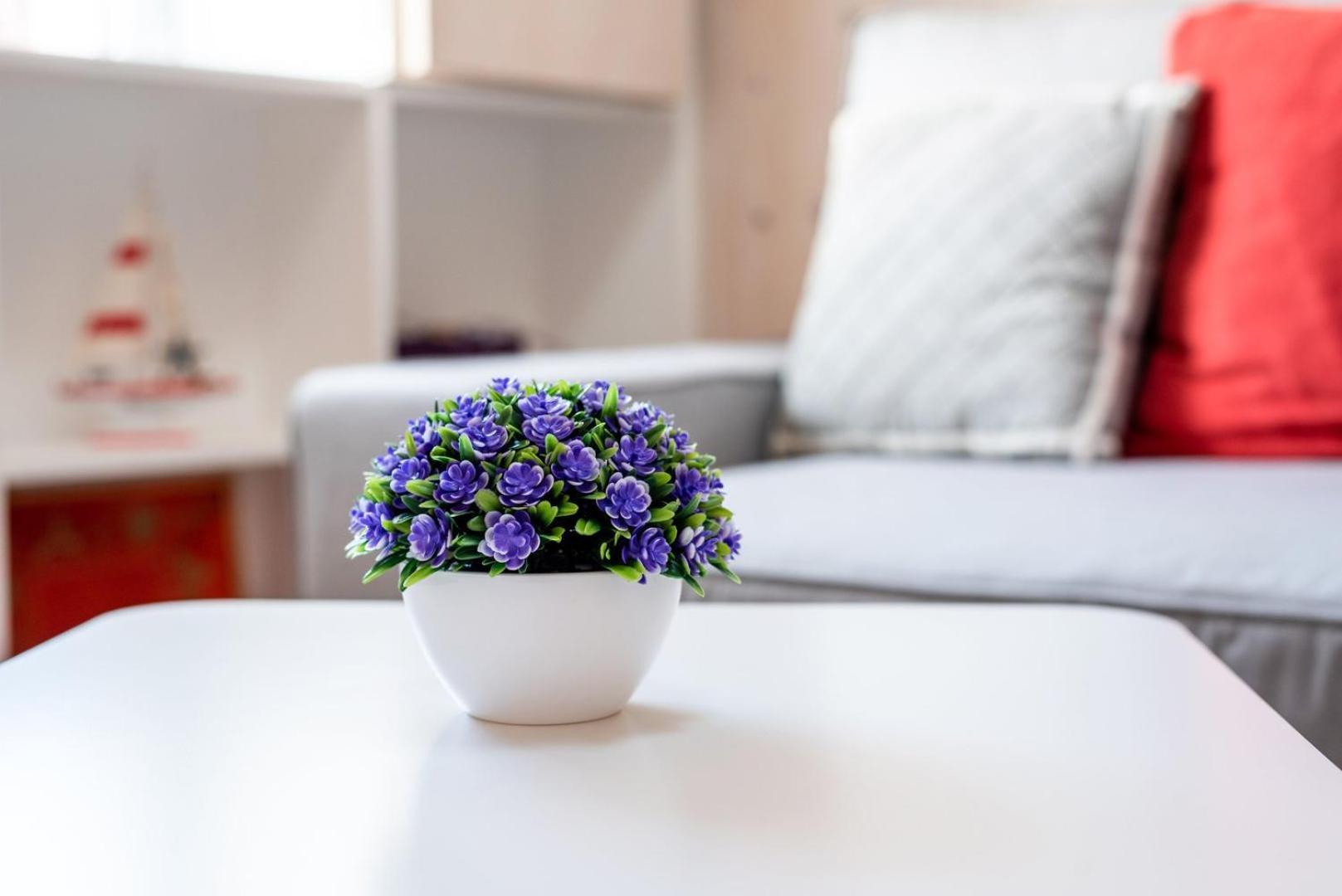 Guestready - A Charming Wooden Retreat * Lisbon