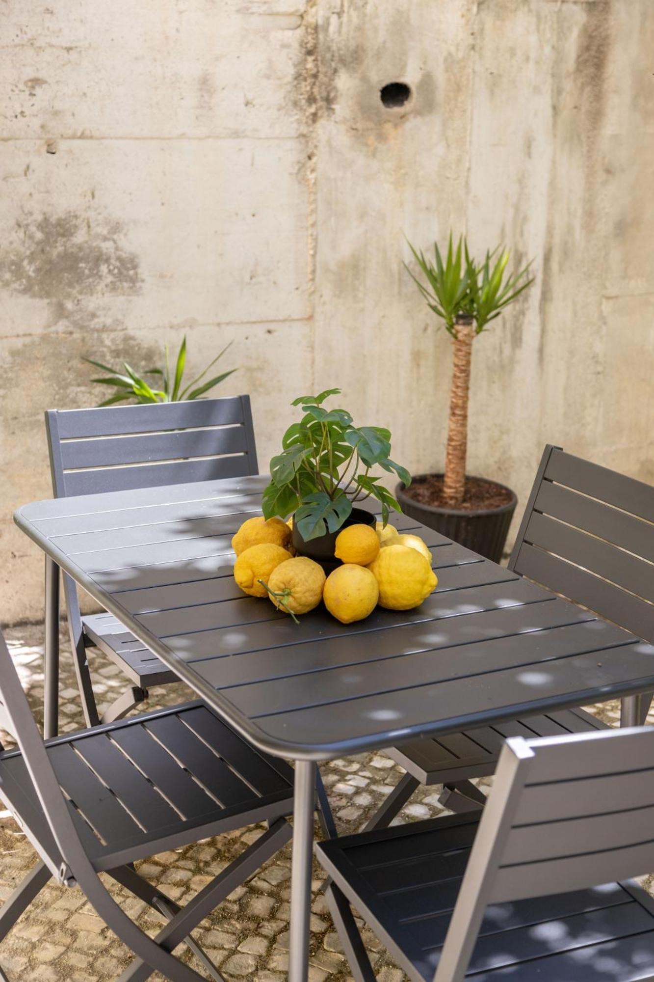 Fancy 2bdr Duplex With Patio By Lovelystay Lisbon