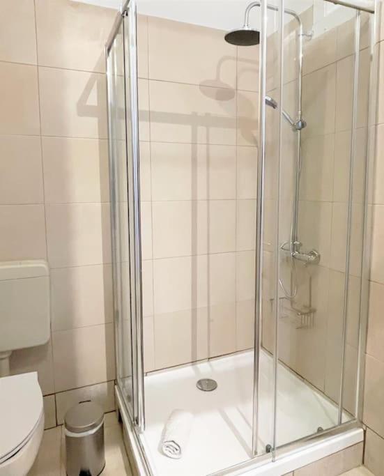 Mc Warm Romantic 3br2ba @ Trendy Principe Real * Lisboa