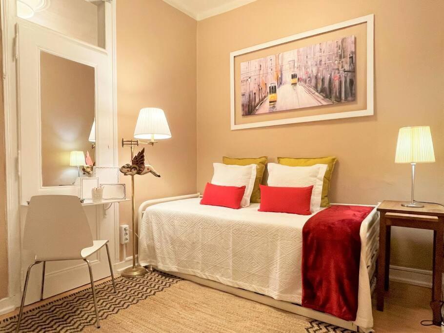 Mc Warm Romantic 3br2ba @ Trendy Principe Real *