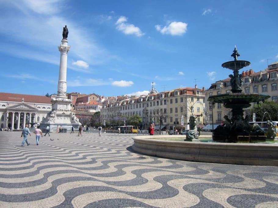 Mc Warm Romantic 3br2ba @ Trendy Principe Real Lisboa