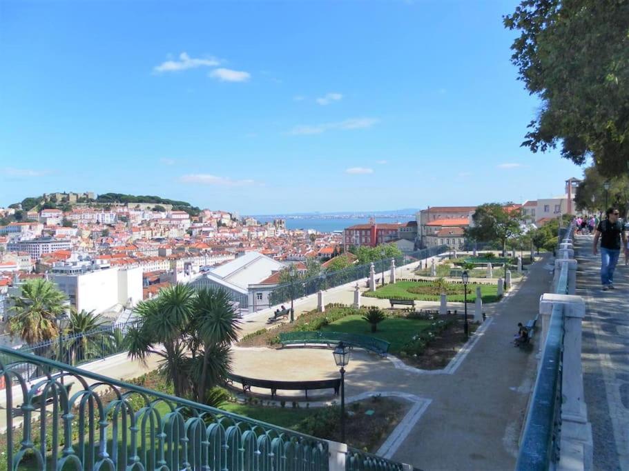 Mc Warm Romantic 3br2ba @ Trendy Principe Real