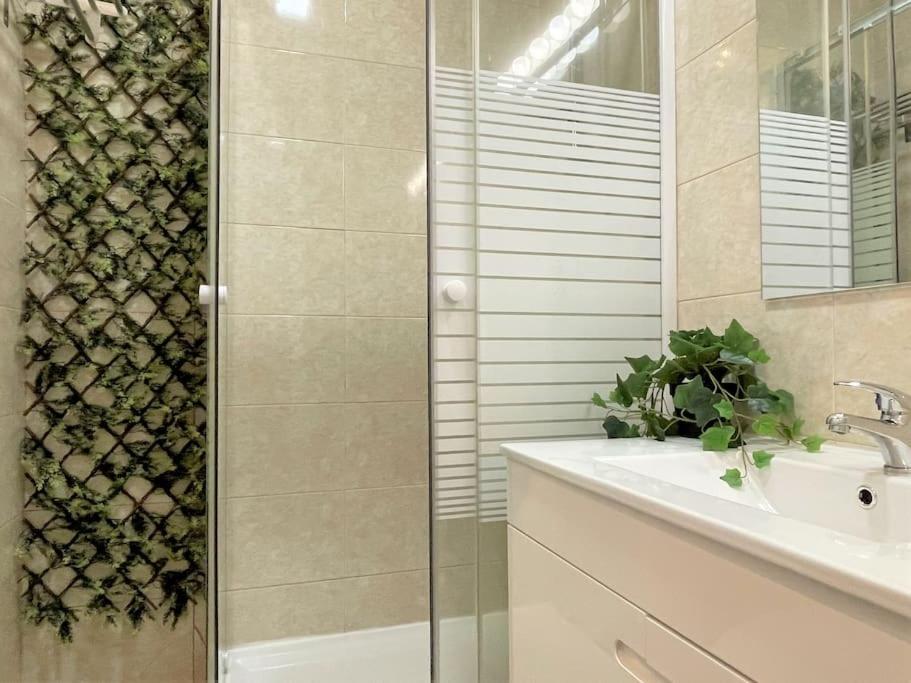 Mc Warm Romantic 3br2ba @ Trendy Principe Real