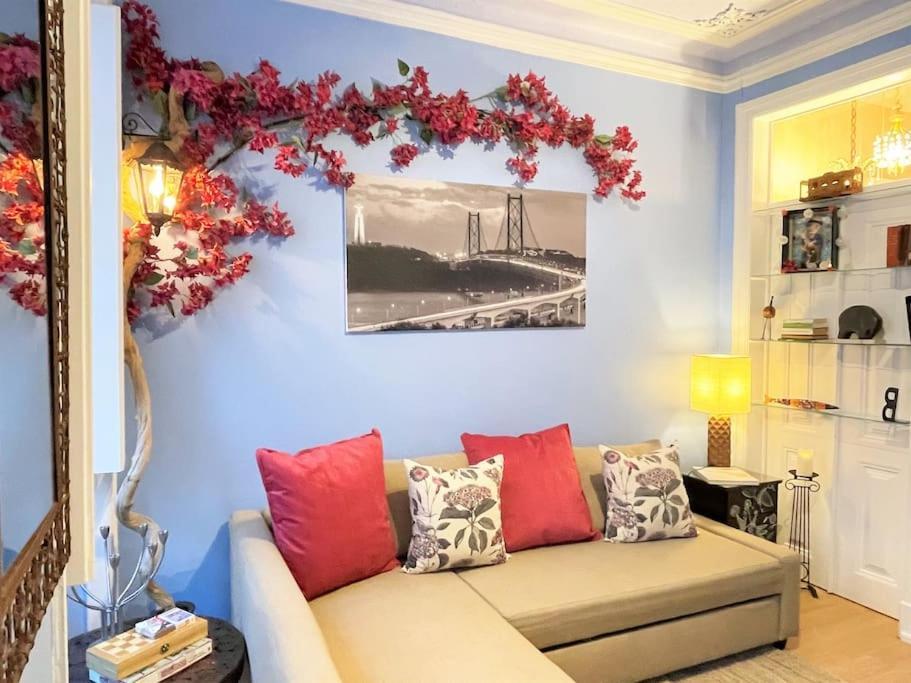 Mc Warm Romantic 3br2ba @ Trendy Principe Real *