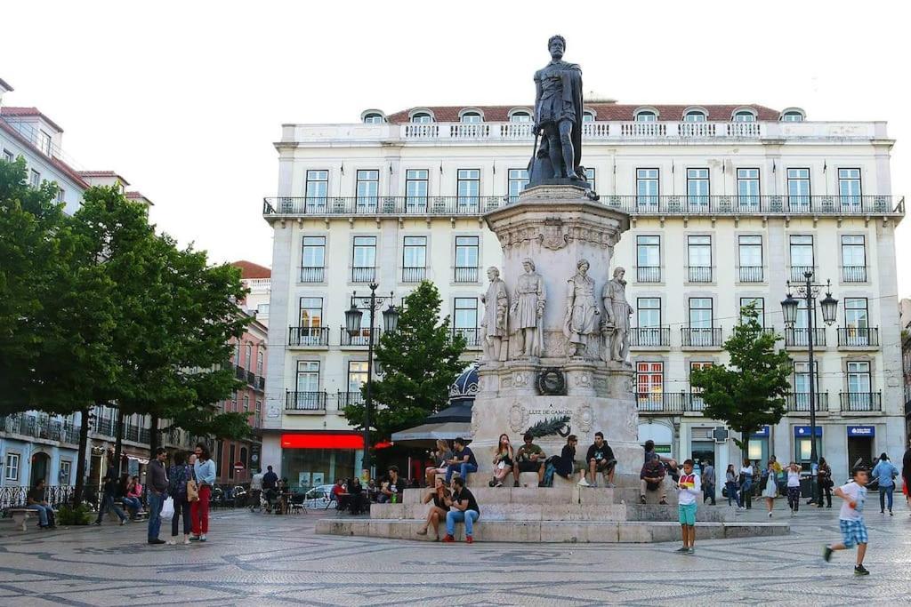 Mc Warm Romantic 3br2ba @ Trendy Principe Real * Lisboa
