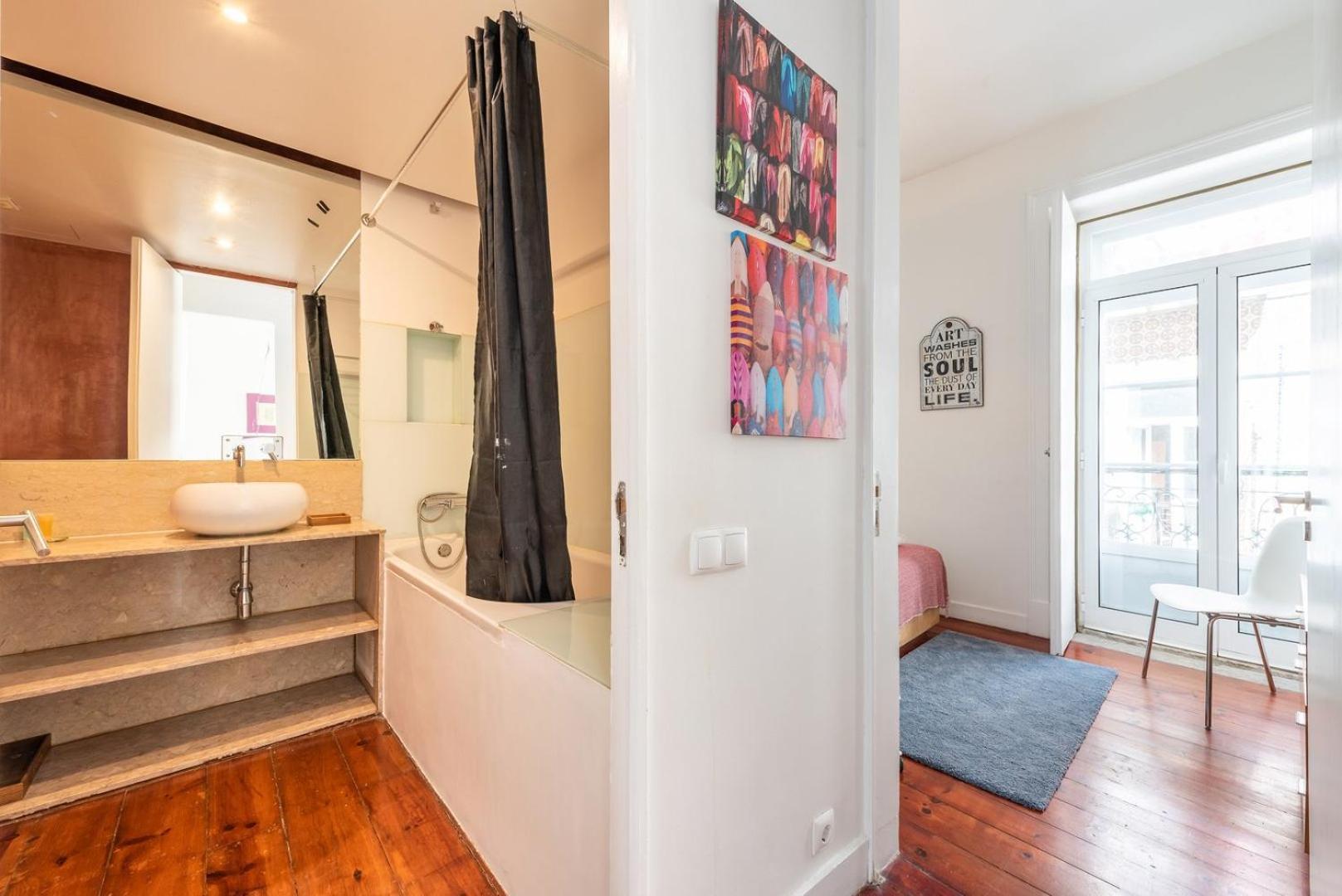 Guestready - Fantastic W Big Patio - Bairro Alto Lisbon