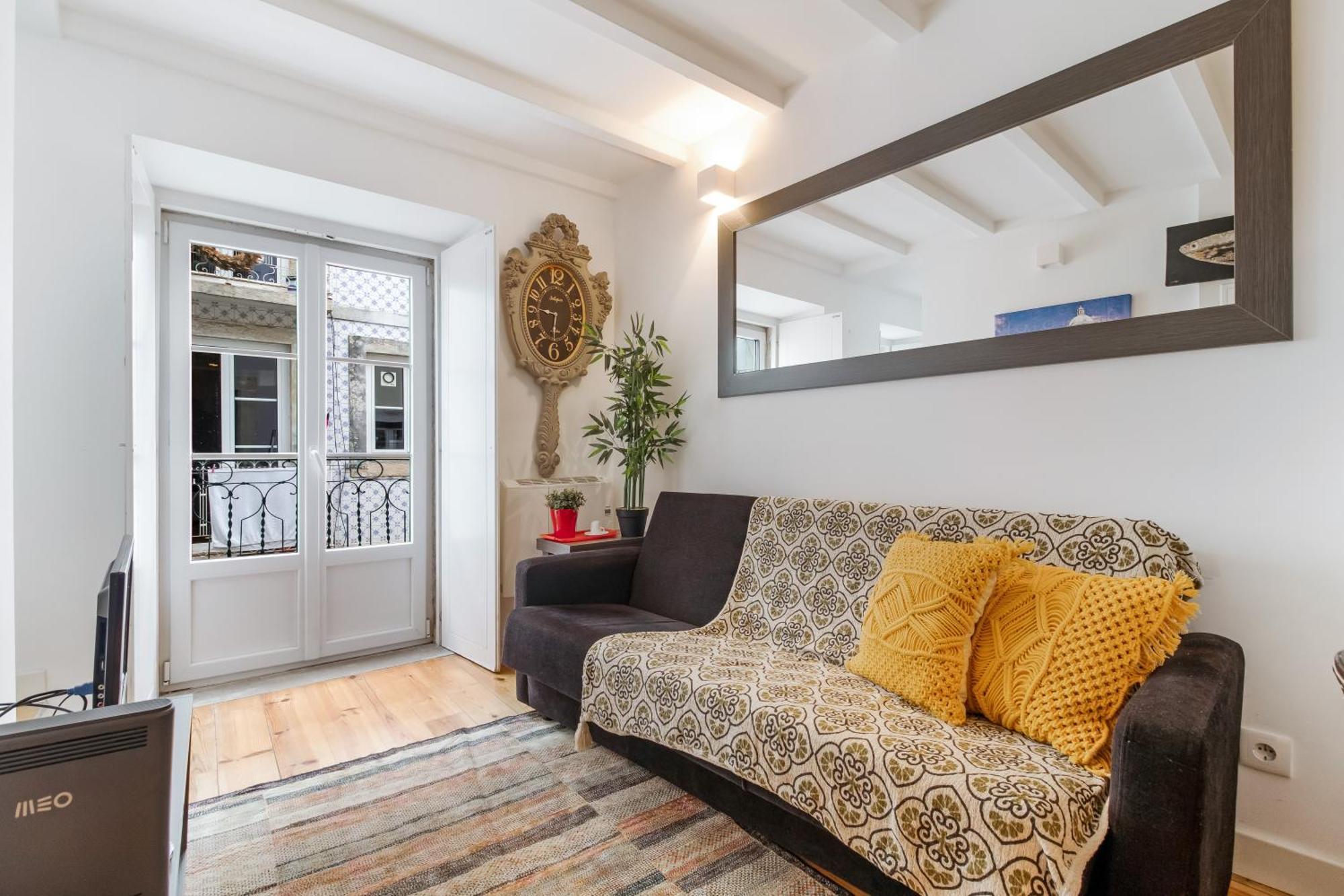 Cosy Retreat In Madragoa -lisbon Lisbon
