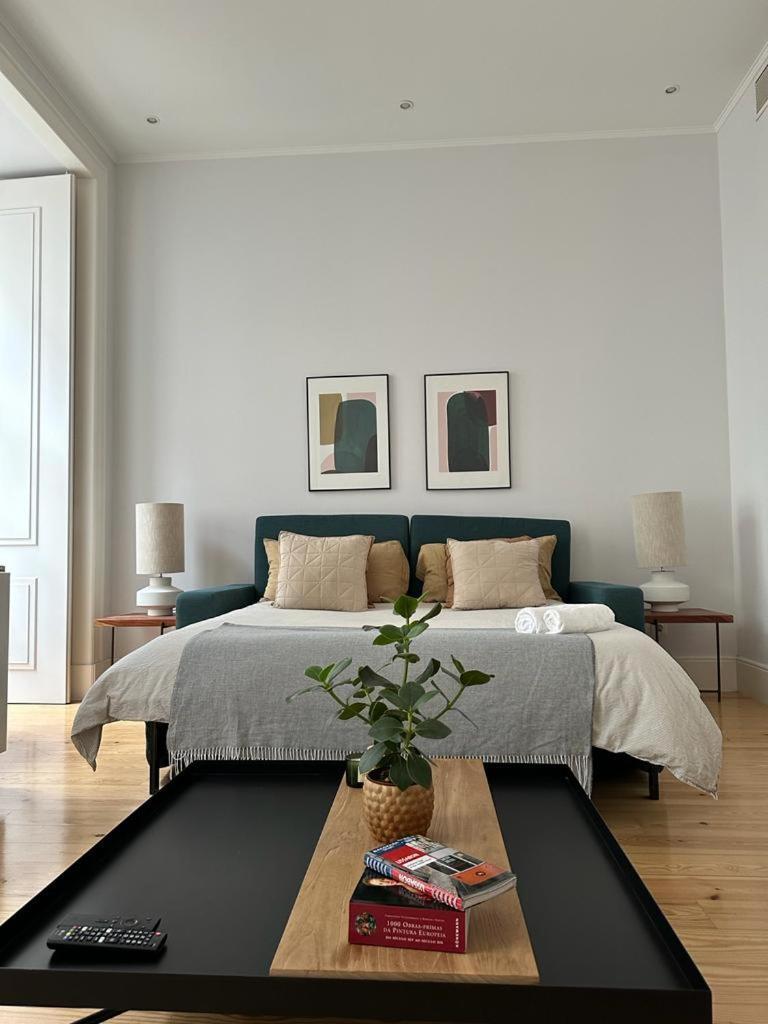 Homestay Quarto Grande Com Varanda, Wc Partilhado Lisbon