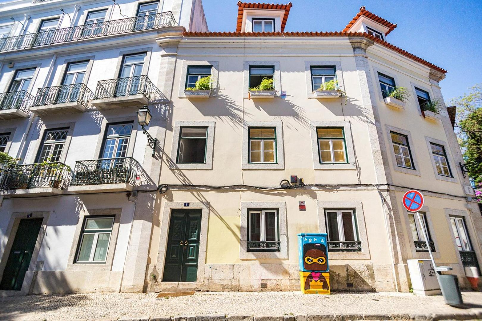 Casa de Férias Guestready - Classical Portuguese Style Family In Bohomeain Alfama