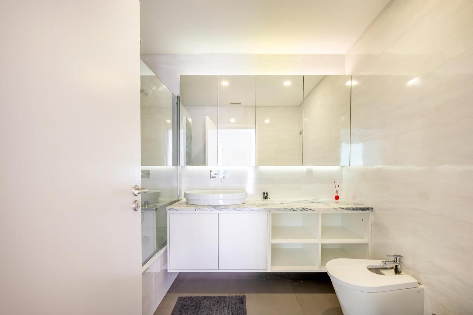 Guestready - Modernity Refine Near Airport * Lisbon