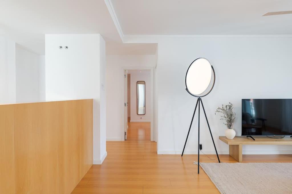 For The Lovers- Downtown Lisbon- Free Parking Apartment *