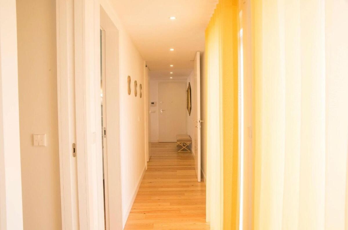 Inn Bright 2 Bedroom With Parking In Lisbon