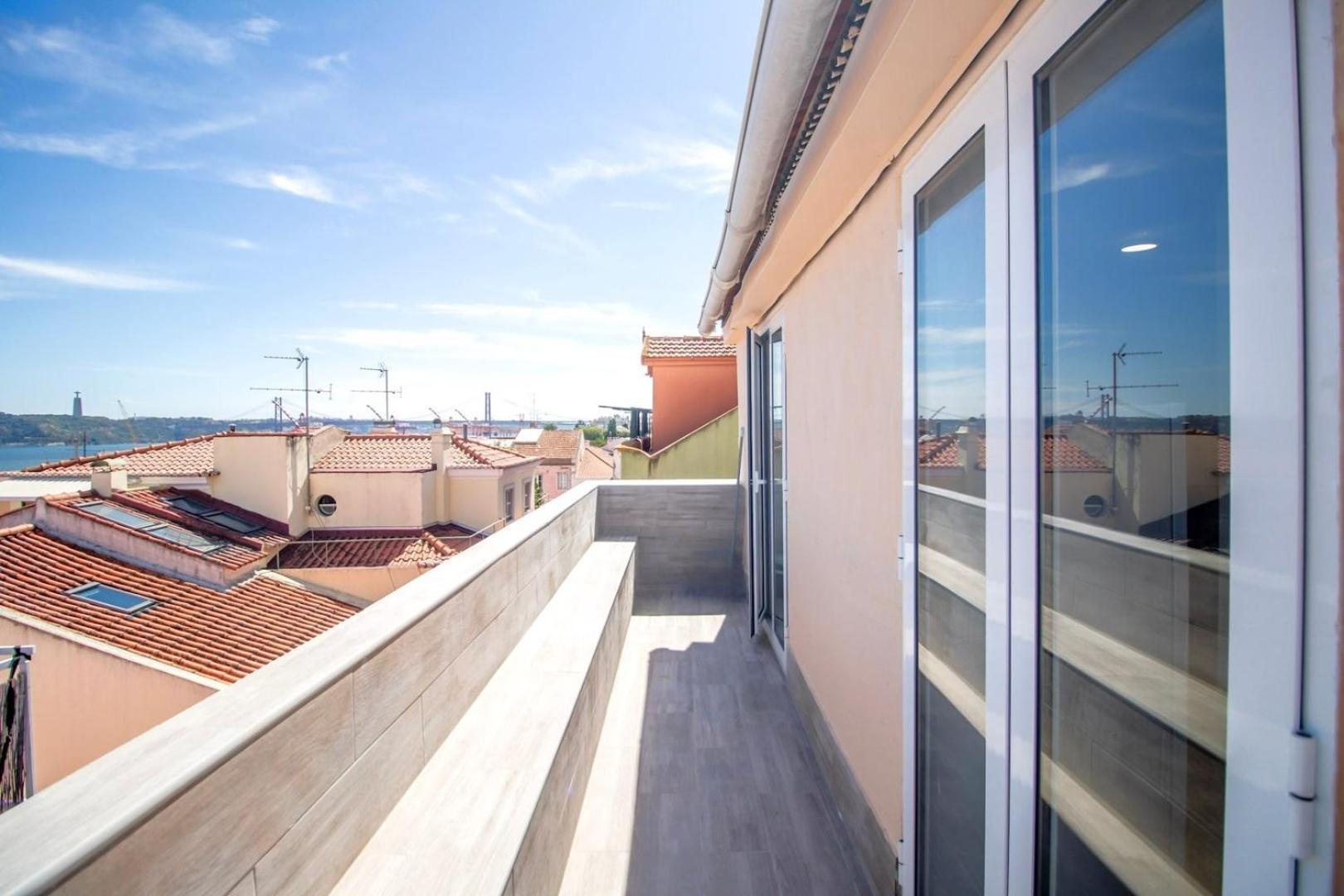 Apartment 2br Terrace With Tagus View - Air-conditioned | By Airnest *