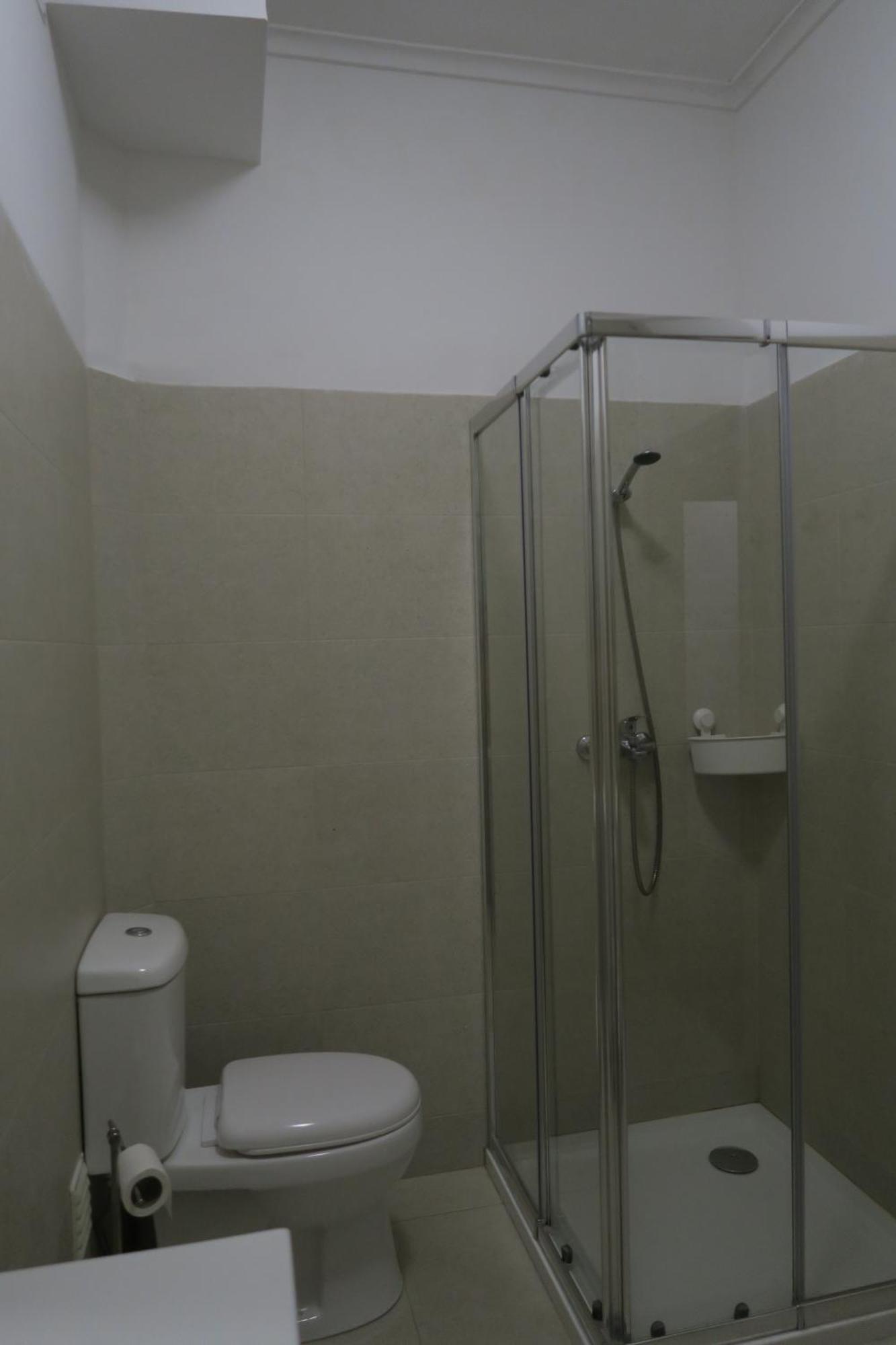 Homestay Cosmopolitan - Top Floor *
