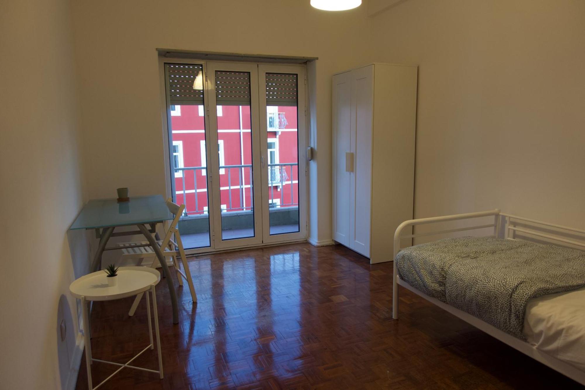 Cosmopolitan - Top Floor Homestay Lisbon
