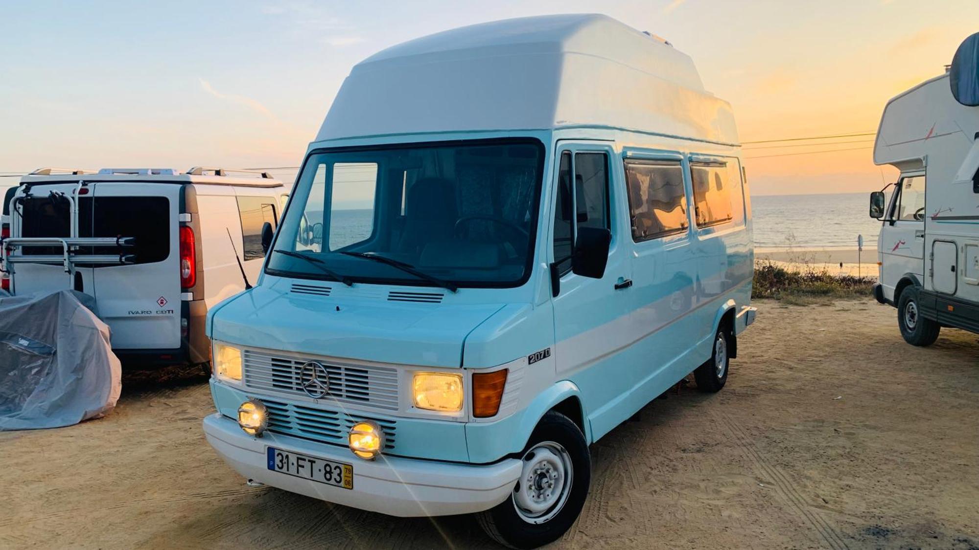 Autocaravana Sally Luxury tent Lisbon