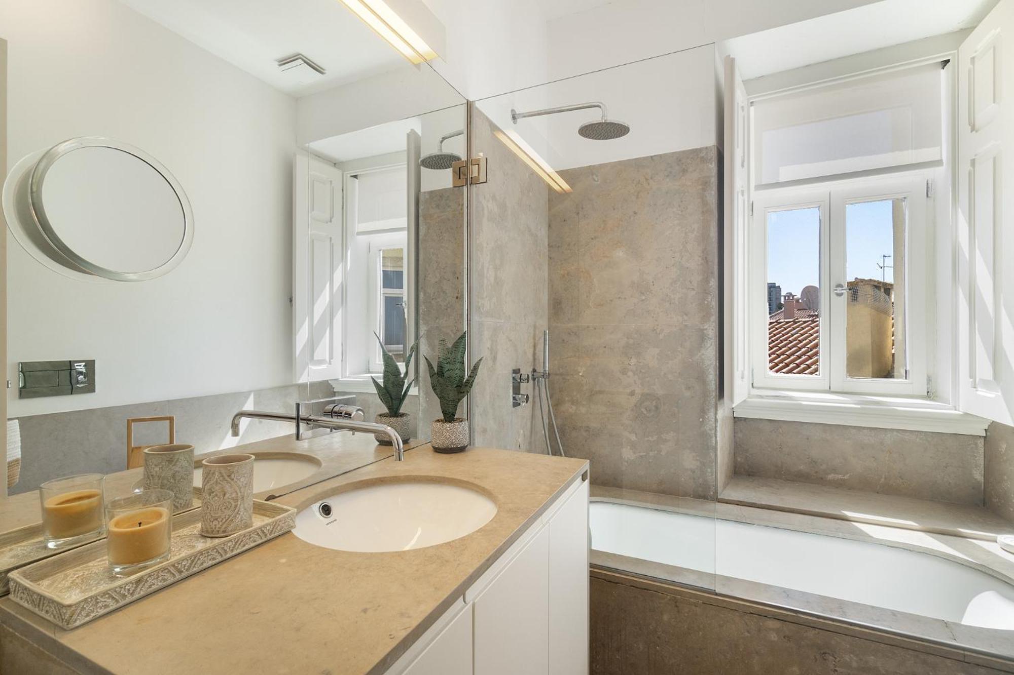 Whome Classic Beauty & Modern Retreat In Rato Lisbon