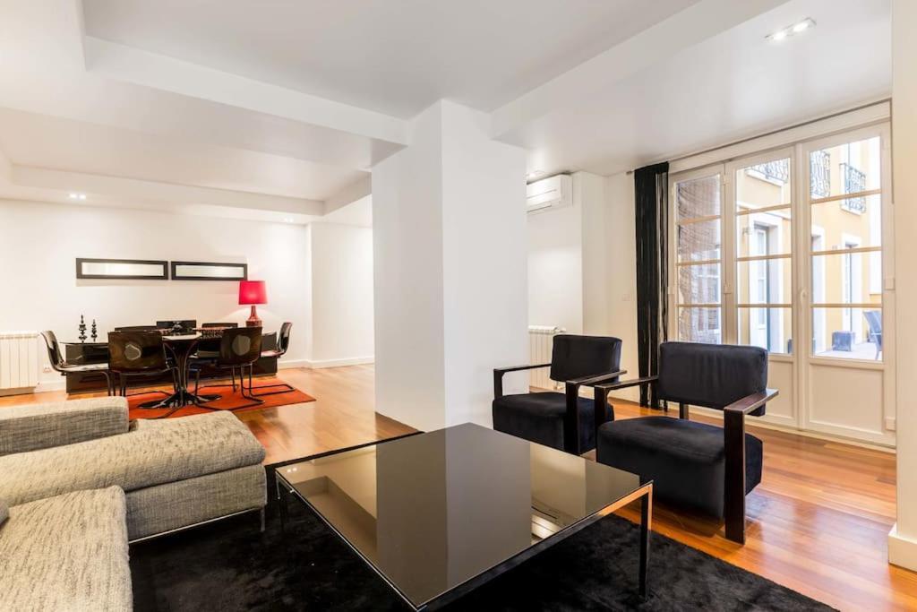 Apartment Chiado Deluxe Terrace 3 Bedroom