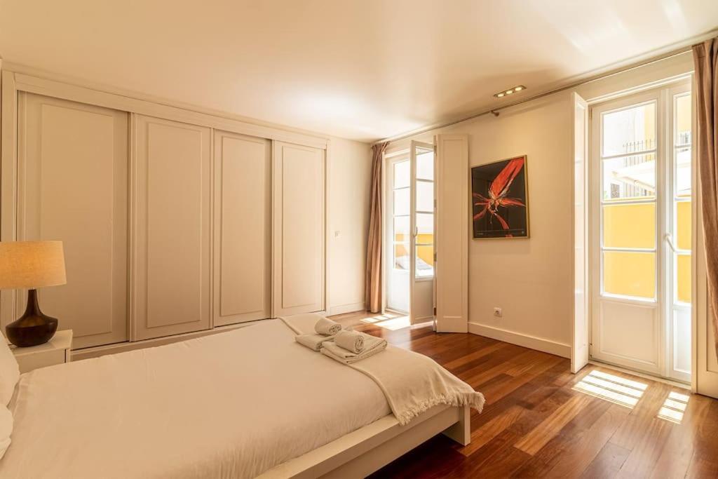 Chiado Deluxe Terrace 3 Bedroom Apartment