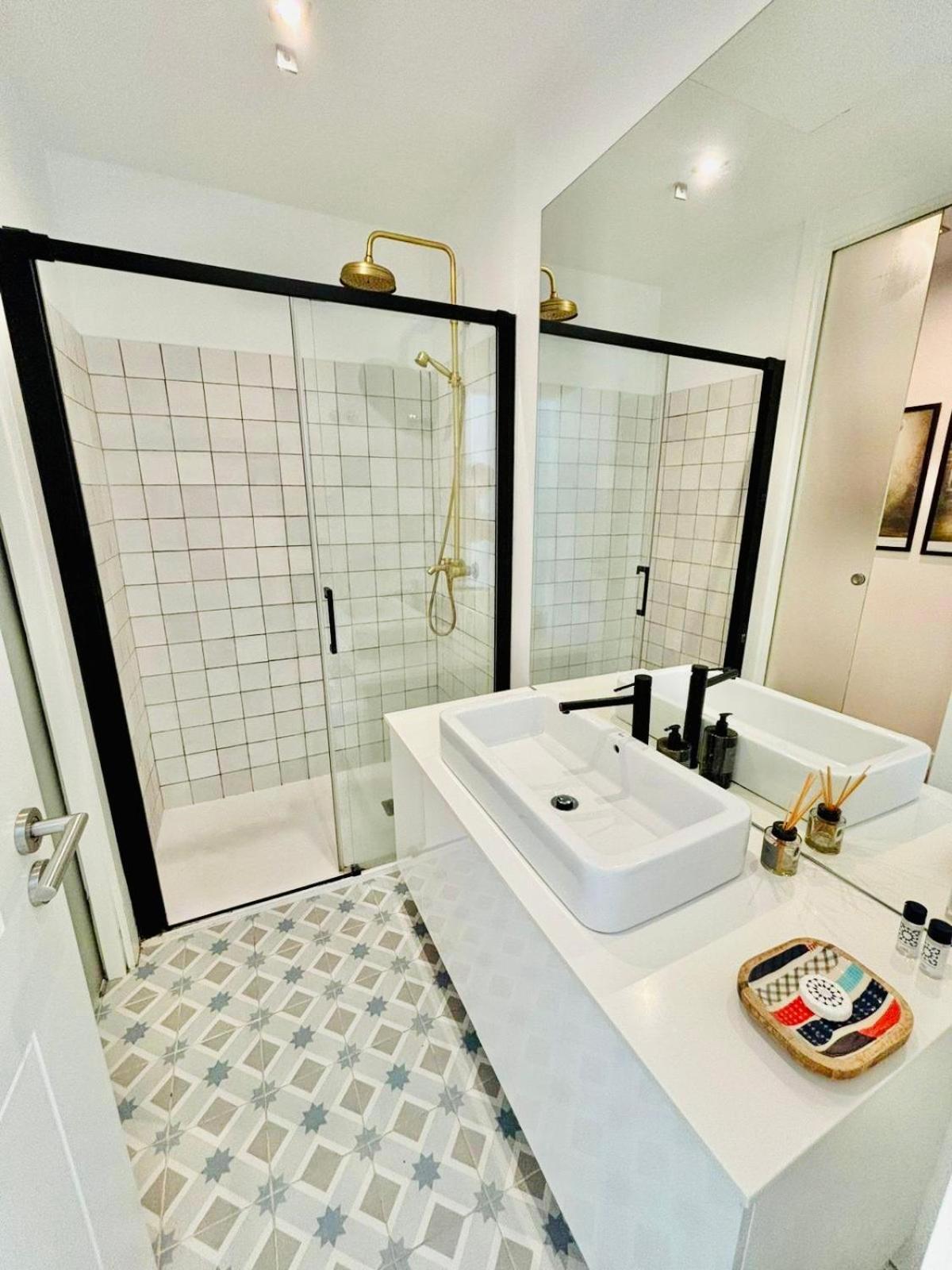 Apartment Swimming Pool Central