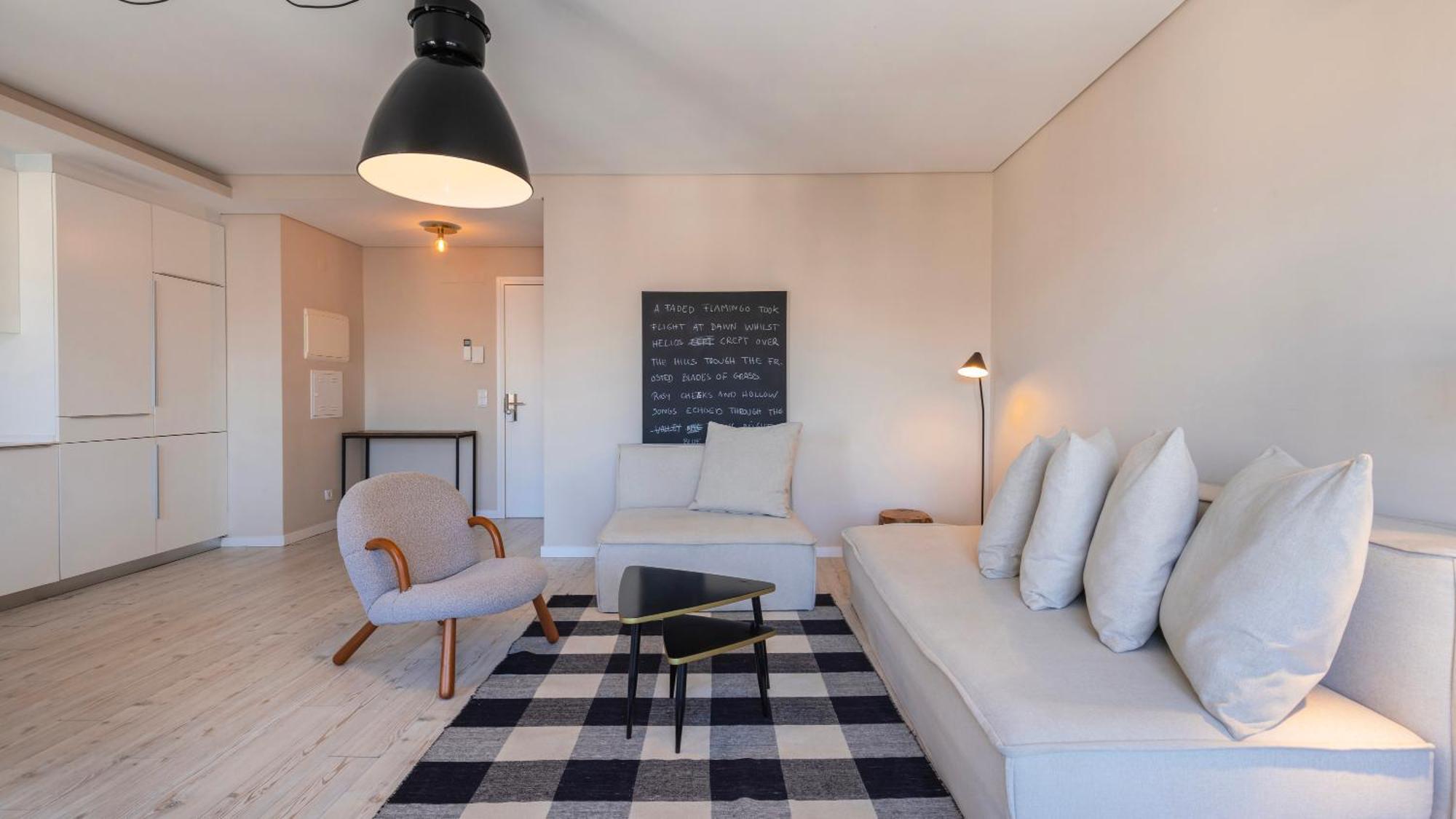 Apartment Carmo 43 *