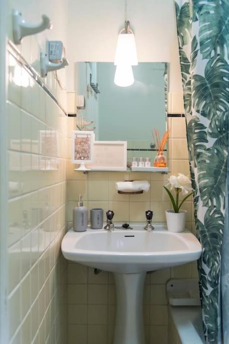 Apartment Bairro Alto 3 *