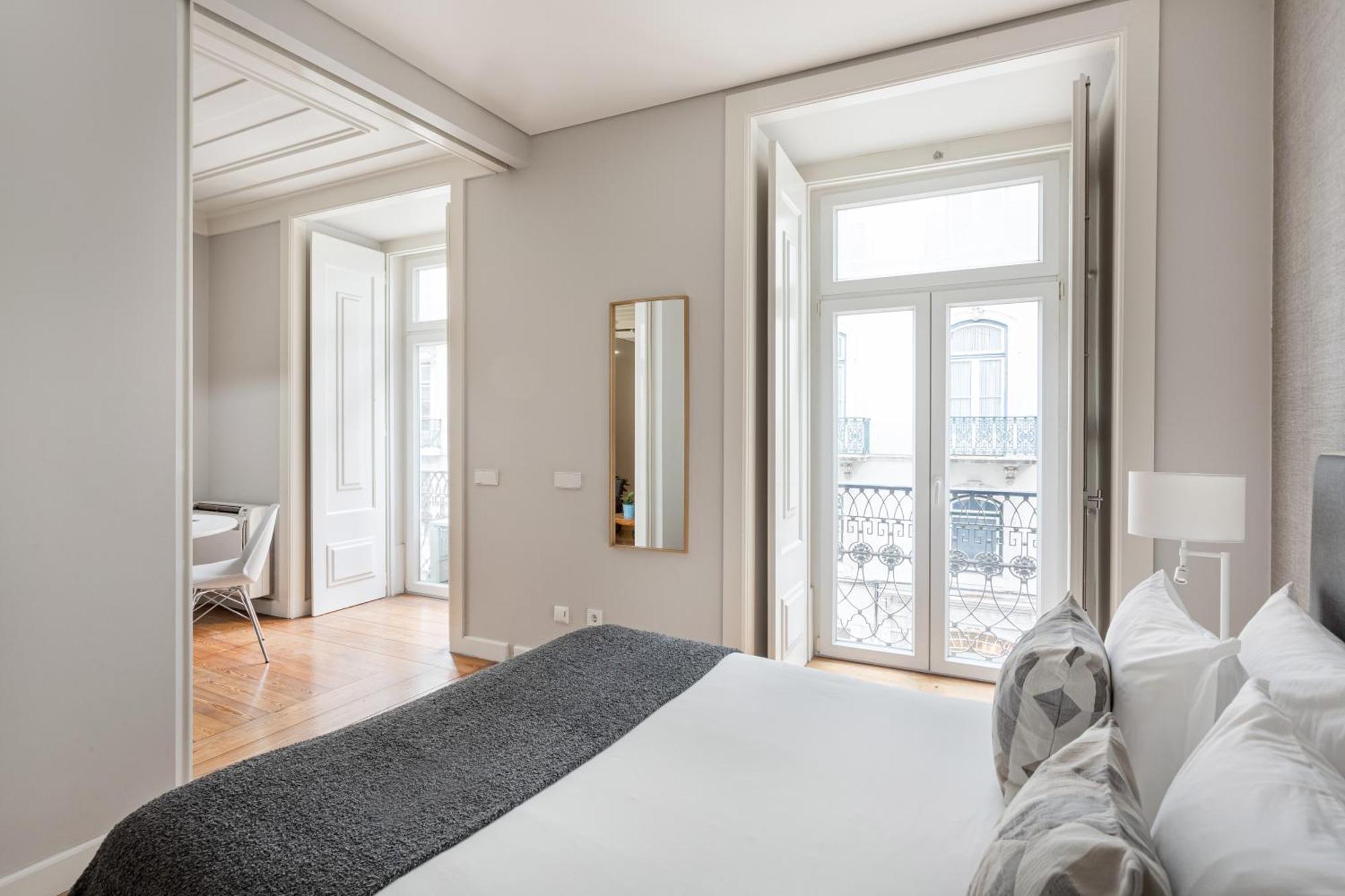 Trendy Chiado Flat *