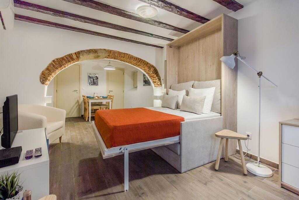 Alfama Guest
