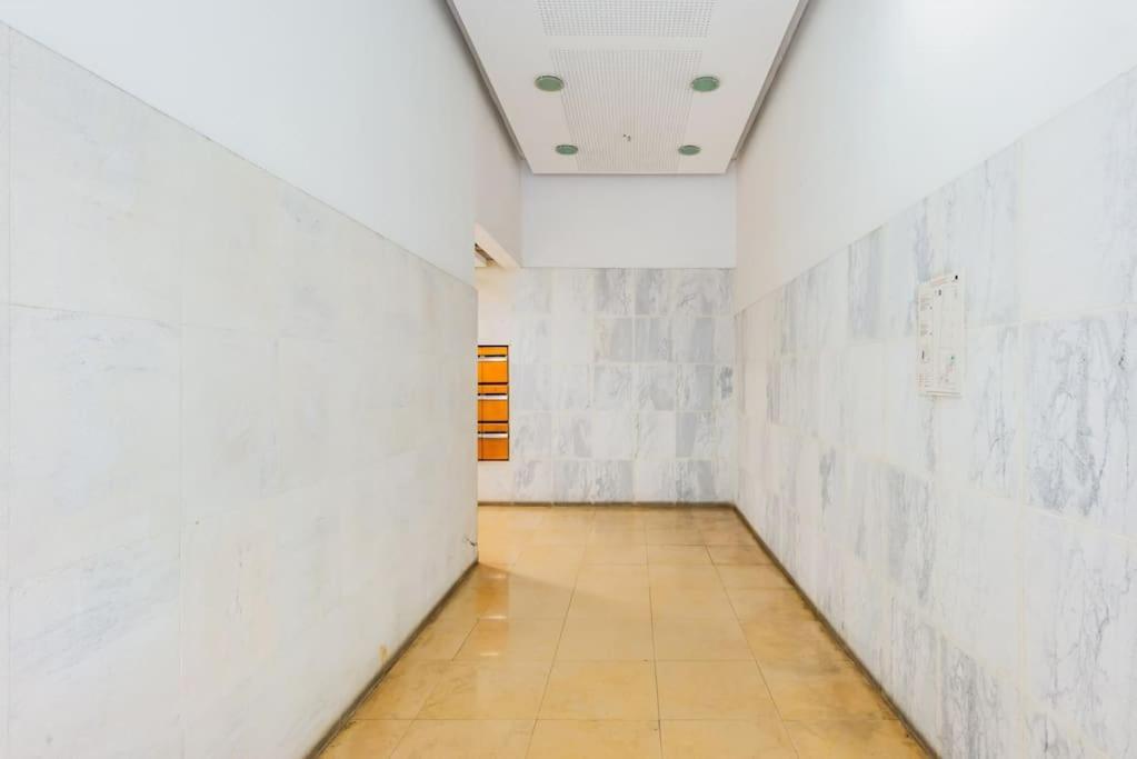 Lay Your At Avenida Da Liberdade Lisbon