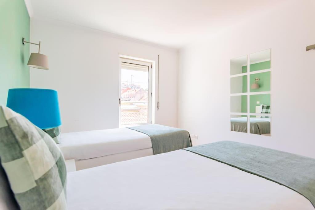 Lay Your At Avenida Da Liberdade Lisbon