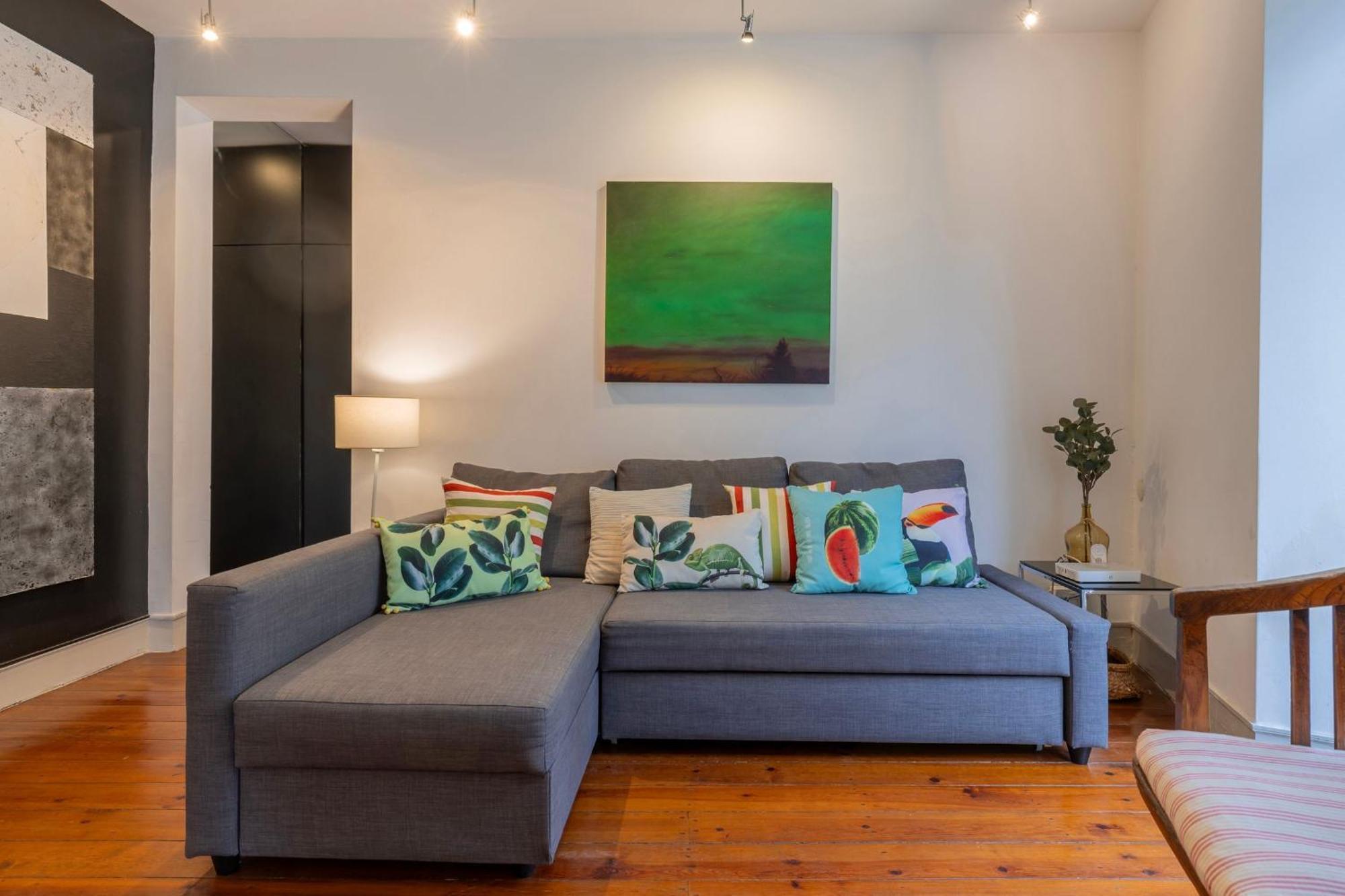Chiado Center 1bdr Flat By Lovelystay * Lisbon