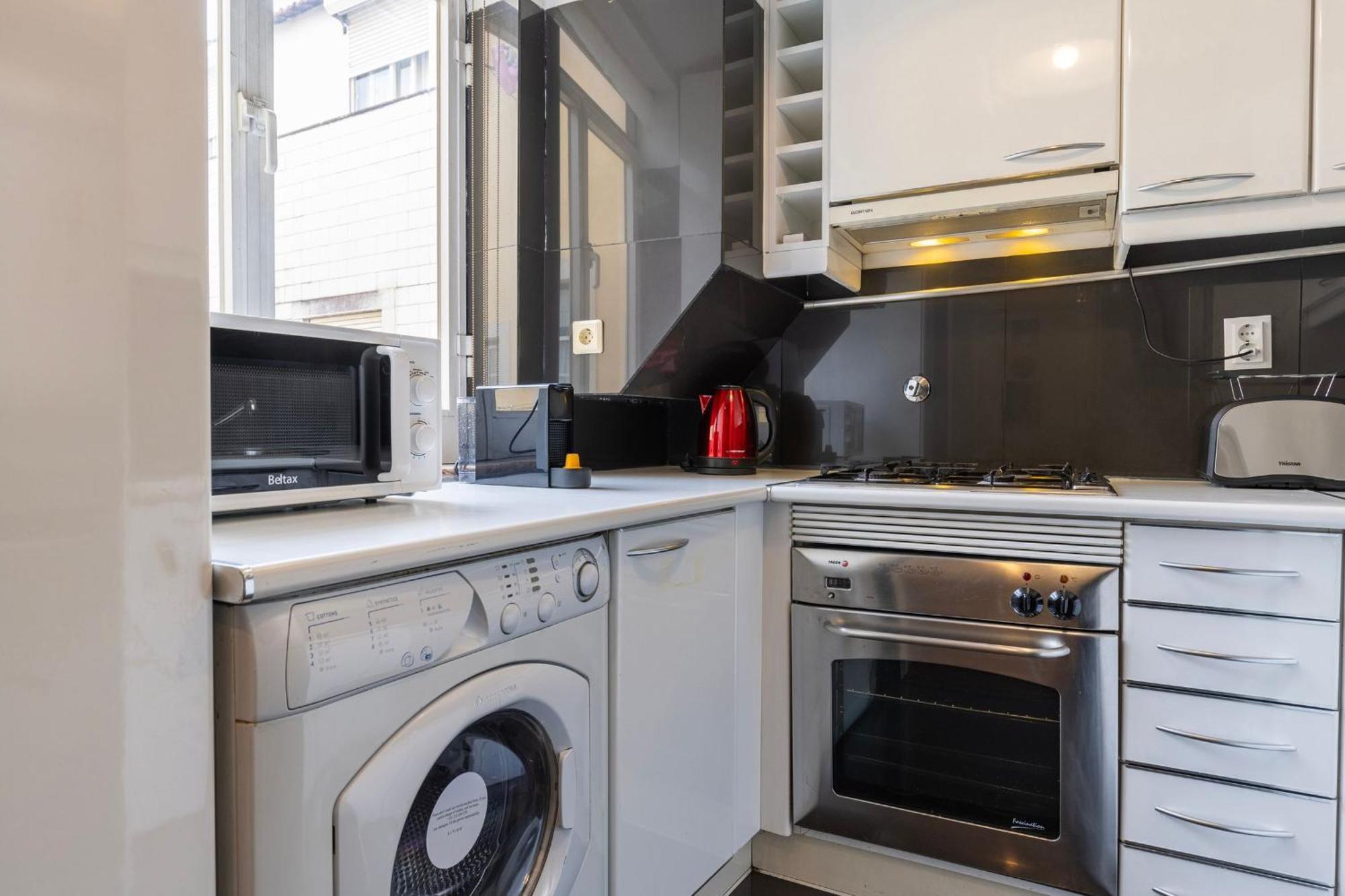 Apartment Chiado Center 1bdr Flat By Lovelystay *