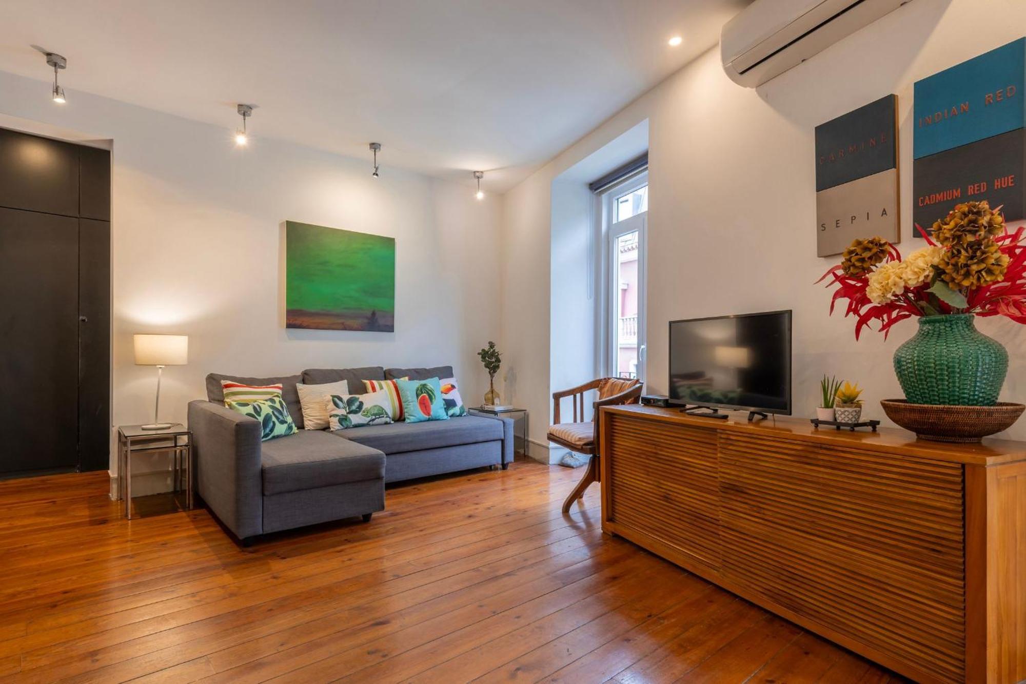 Chiado Center 1bdr Flat By Lovelystay Apartment *
