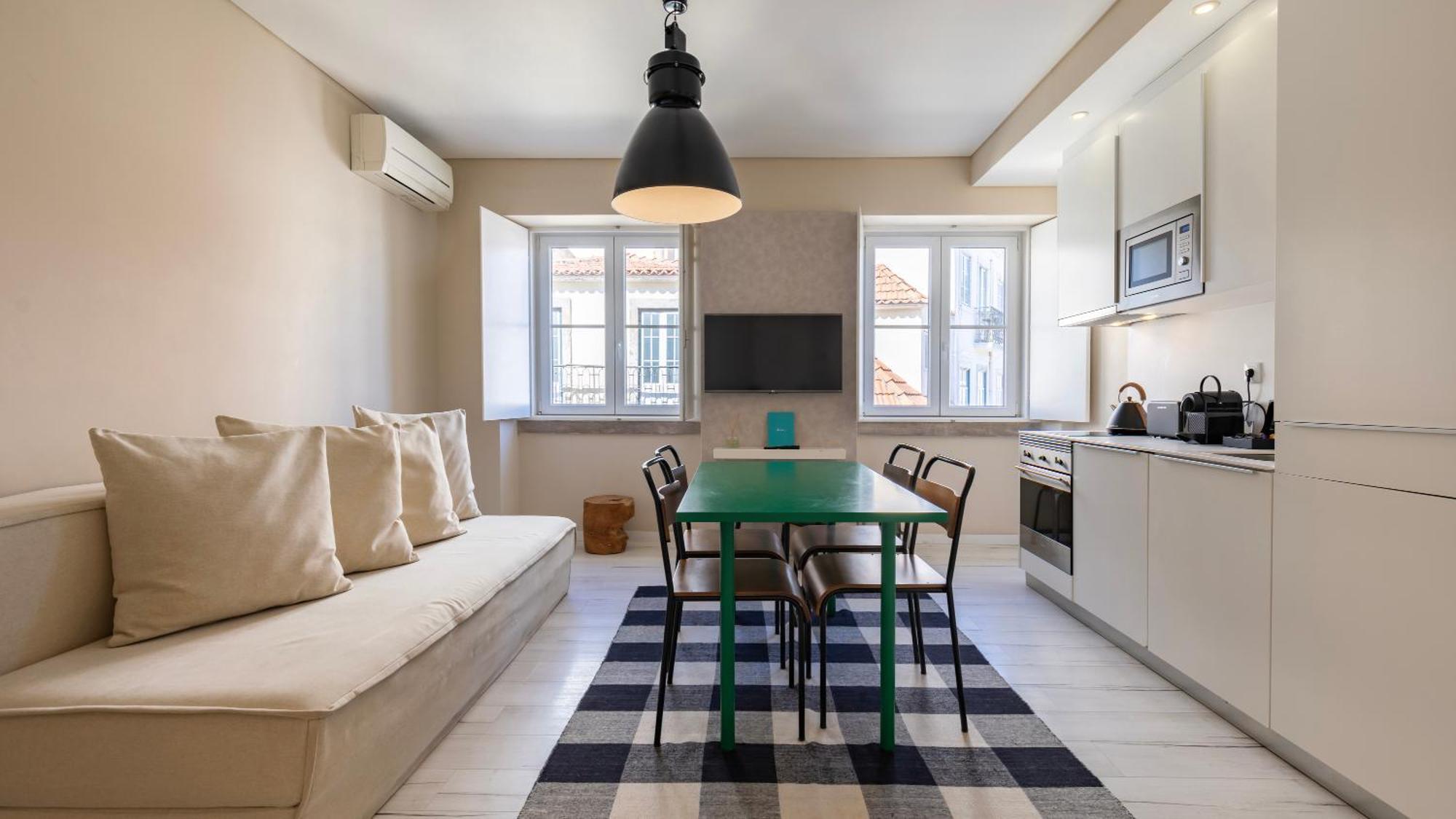 Apartment Carmo 43