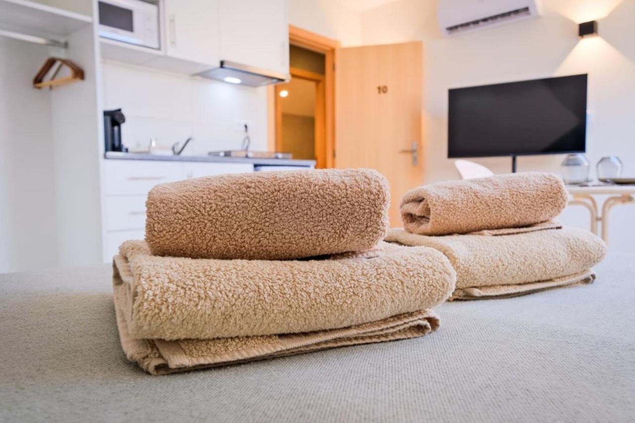 Lovely Fully Equipped Near Subway N10 Apartment *