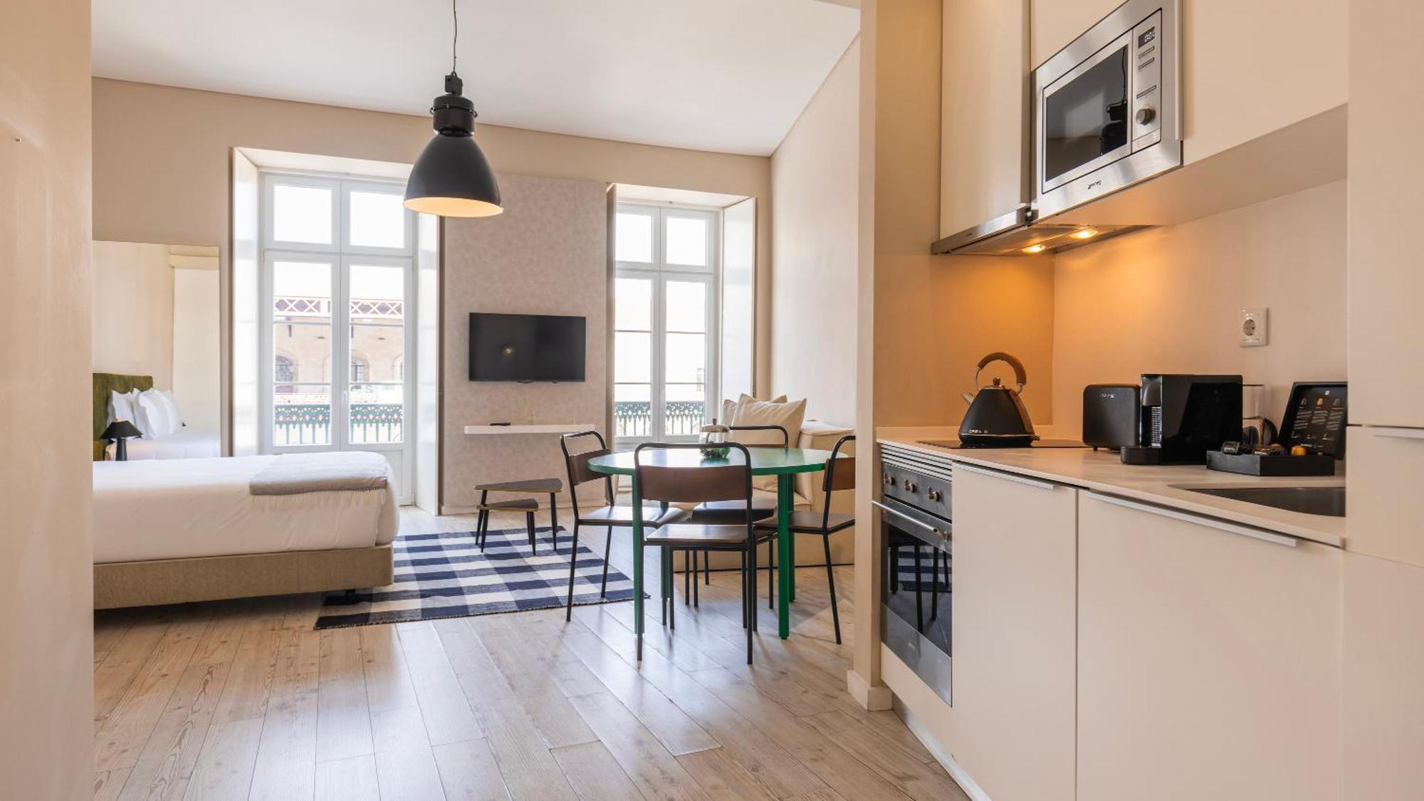 Apartment Carmo 43