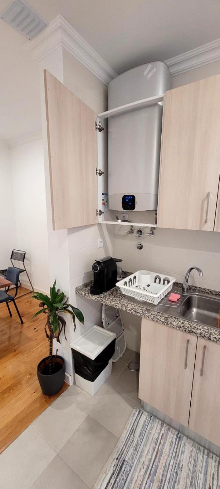 Varanda Privada Iroom Homestay Lisbon