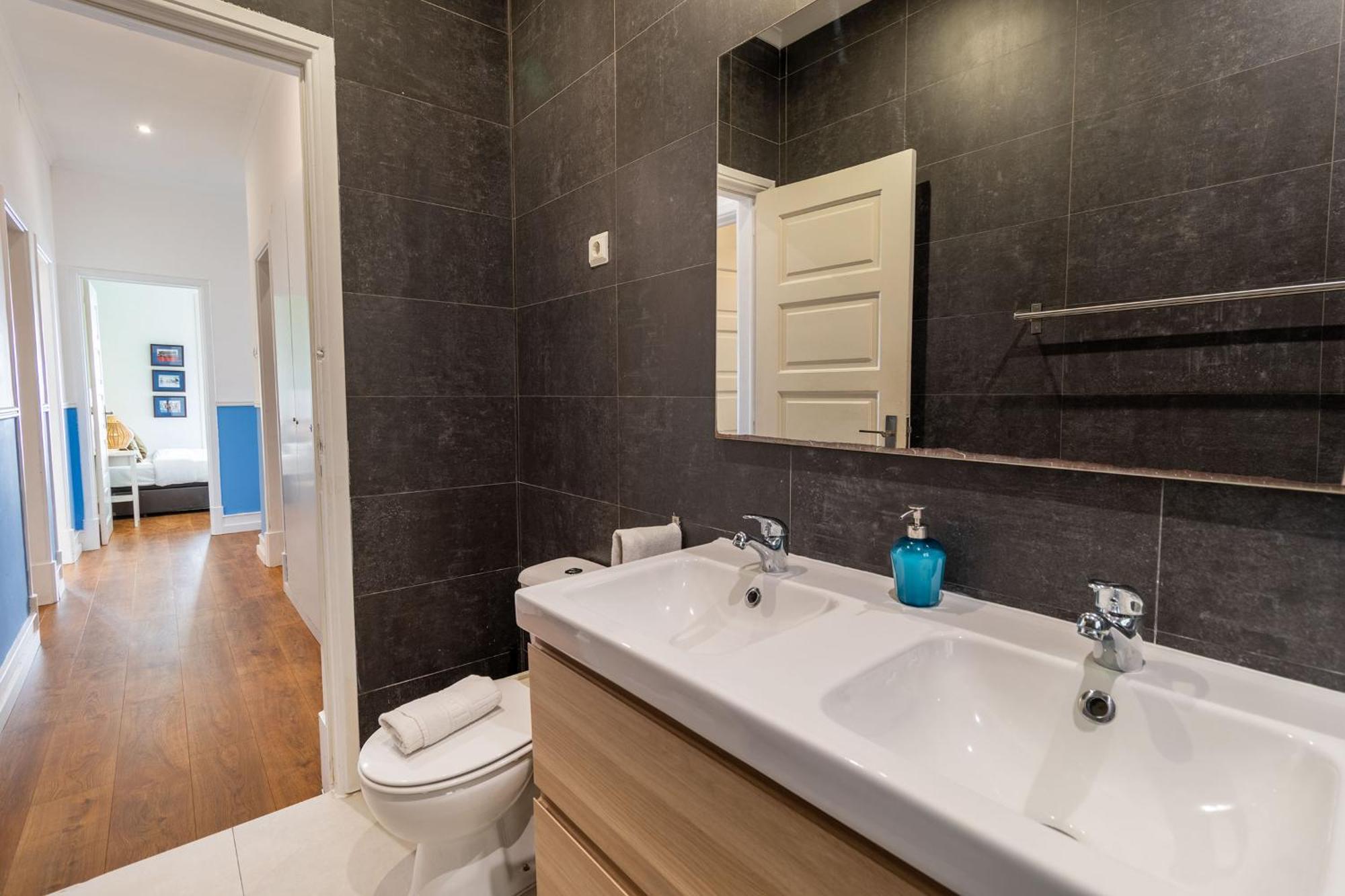 Chagas 17 By Central Hill Apartments *
