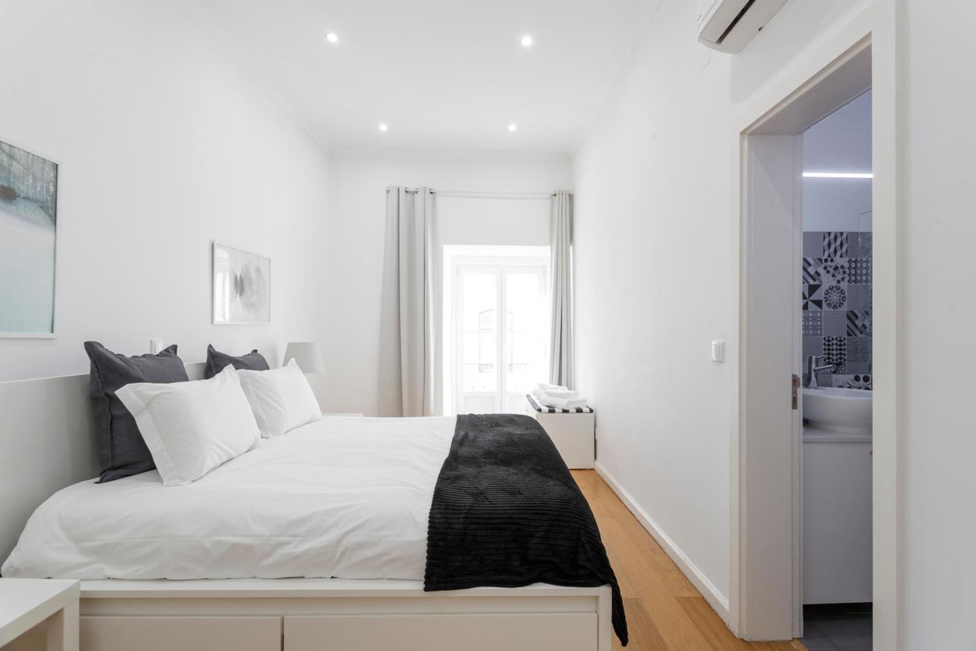 Sao Vicente Bedrooms * Lisbon
