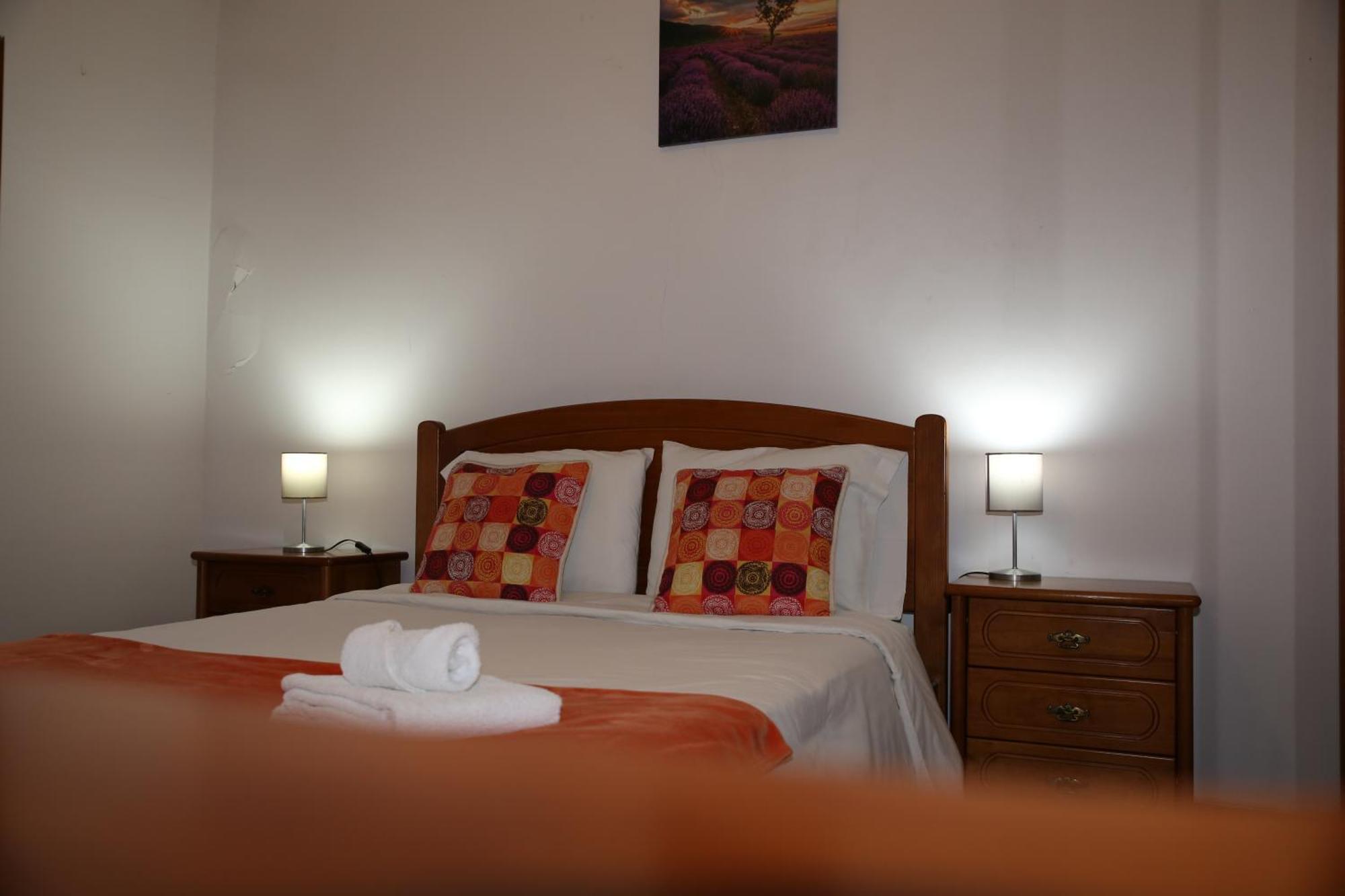 Homestay Bedroom Orange