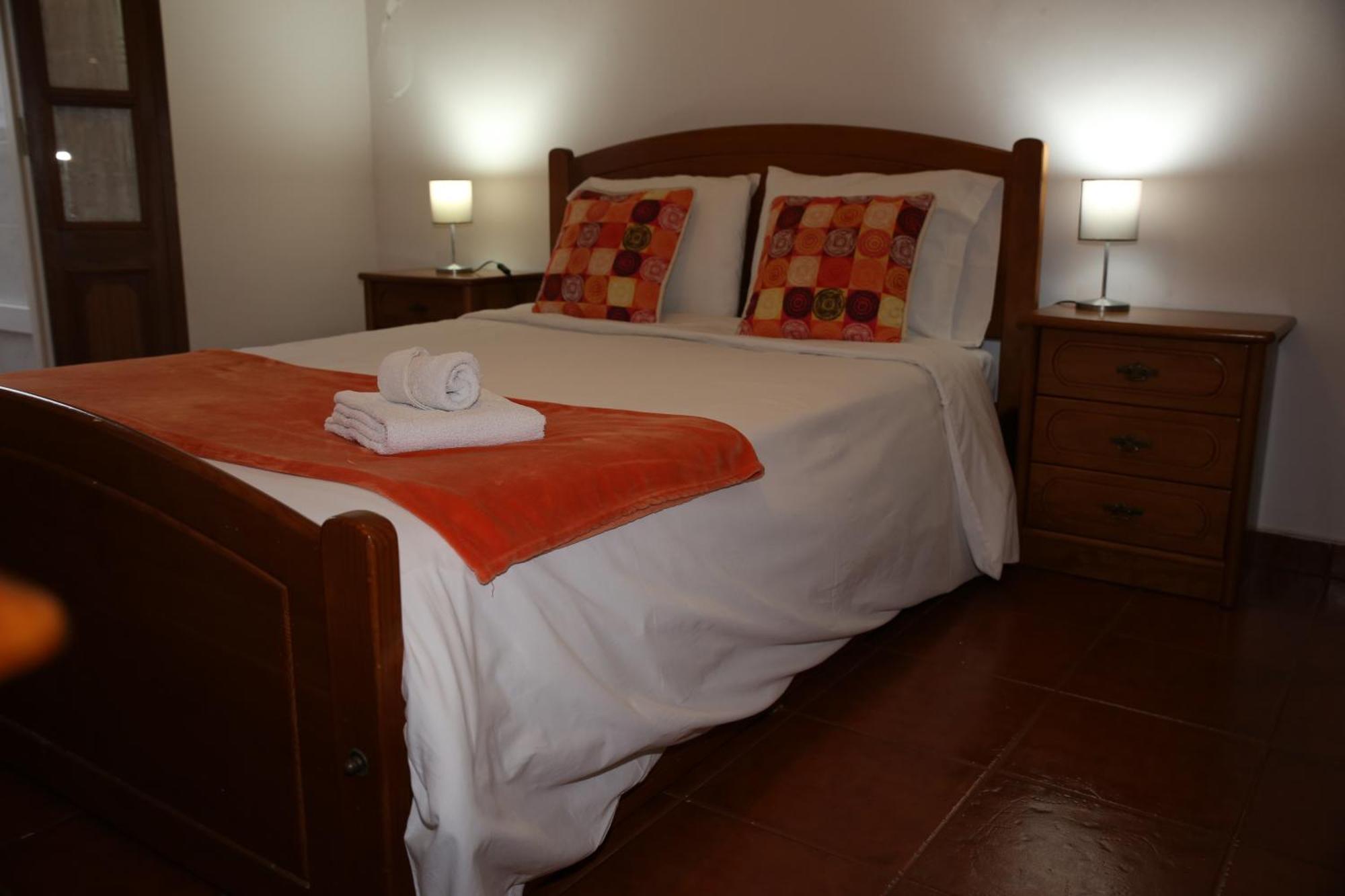 Bedroom Orange *