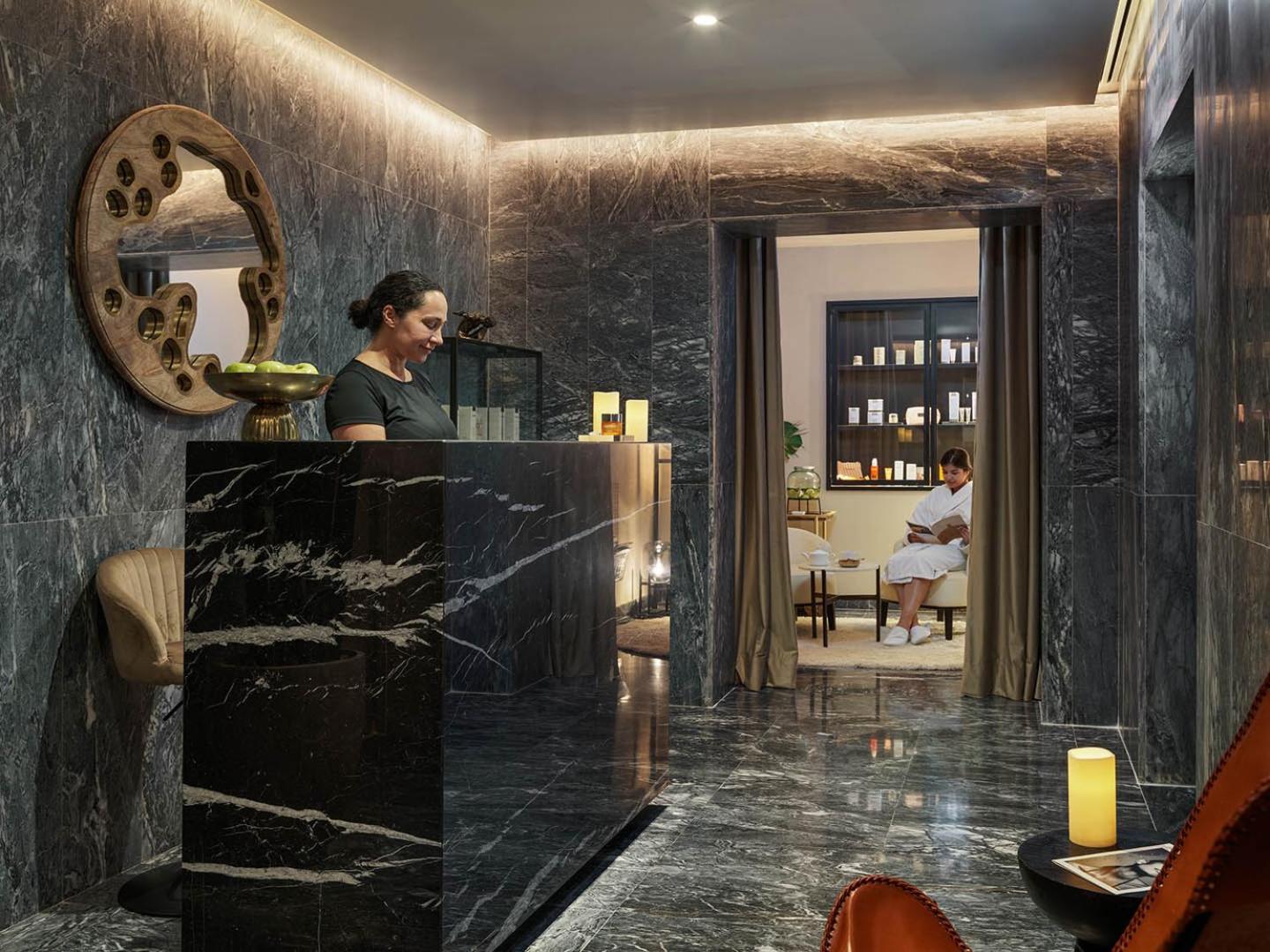 Hotel The One Palacio Da Anunciada 5*