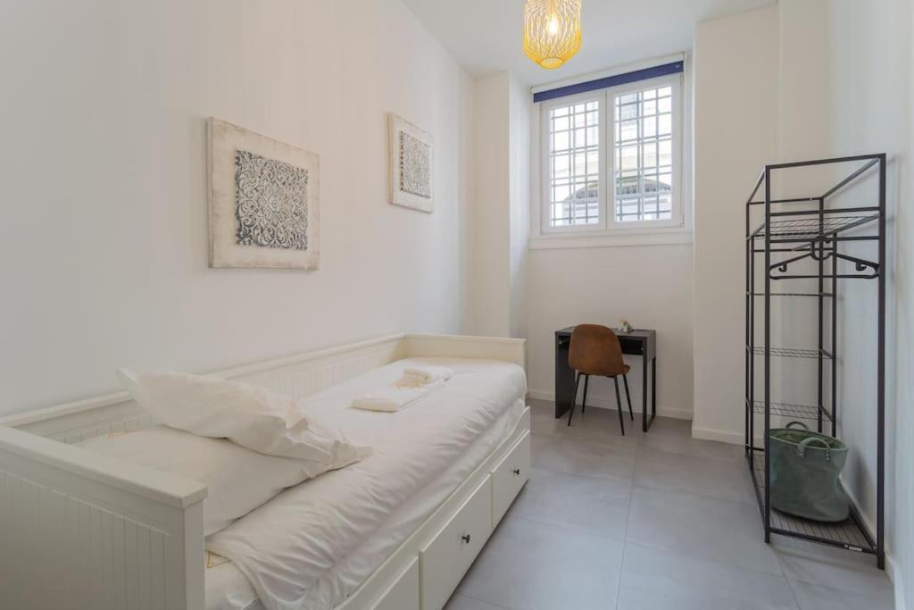 Unique & Super Aircon & Lift Apartment Lisbon