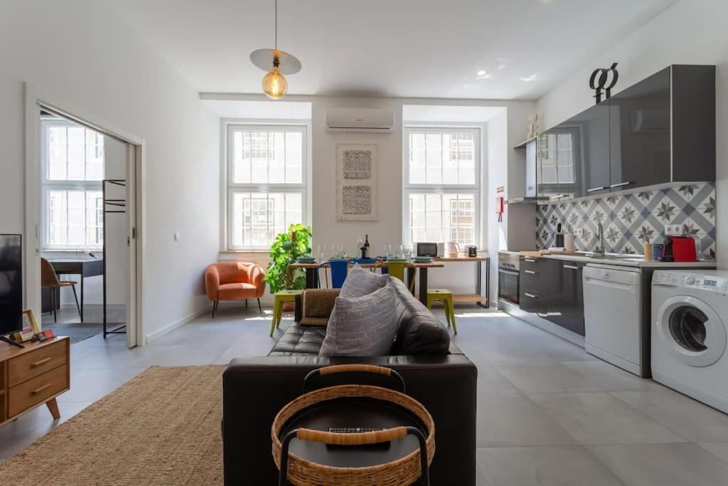 Unique & Super Aircon & Lift Apartment Lisbon