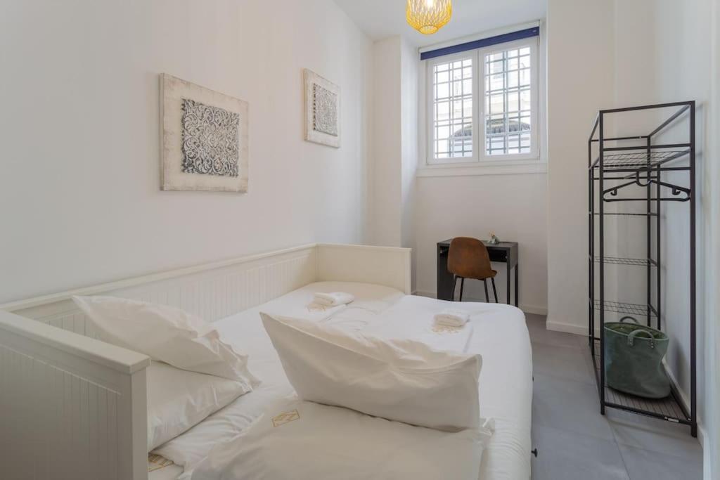 Unique & Super Aircon & Lift Apartment Lisbon