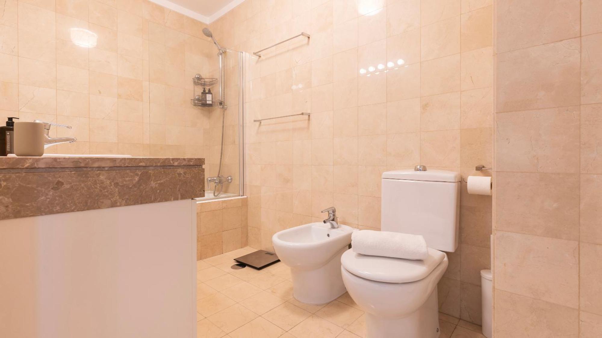 Stylish With Parking By Lovelystay Apartment *