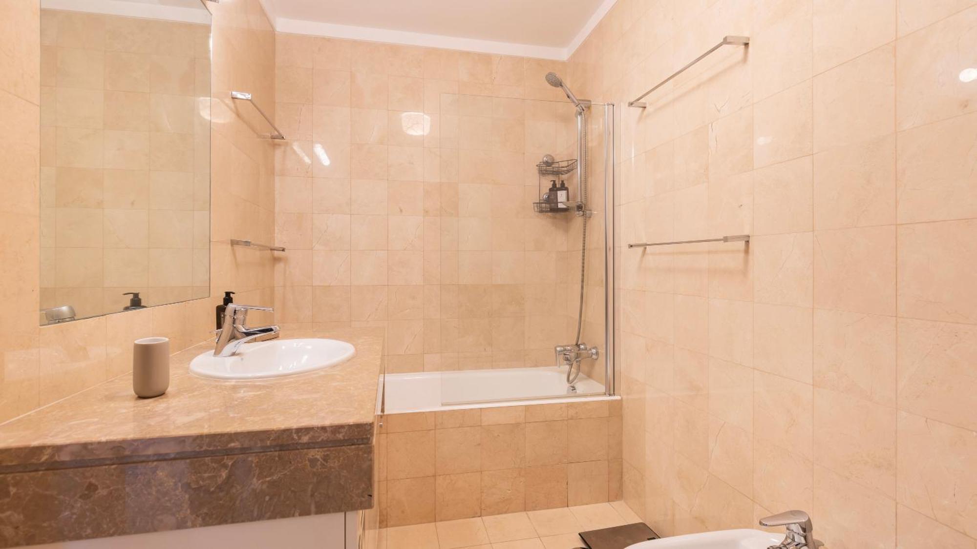 Stylish With Parking By Lovelystay Lisbon